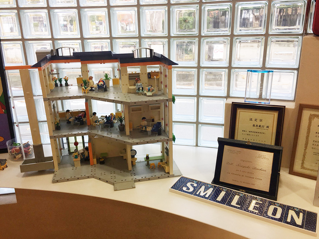 用樂高模擬牙科診所